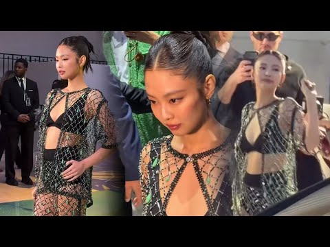 BLACKPINK Jennie attending Chanel FW26 show at Paris Fashion Week