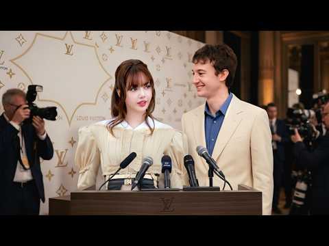 BLACKPINK Lisa at Louis Vuitton Fall/Winter 2026 show in Paris, with Frédéric Arnault mentioned.