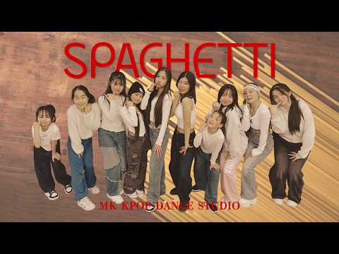 MK KPOP DANCE STUDIO dancers performing LE SSERAFIM's SPAGHETTI choreography