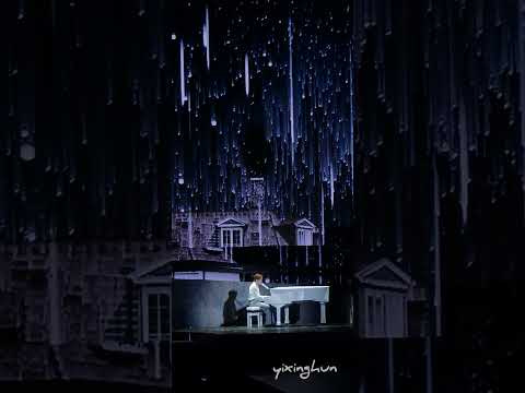 SEVENTEEN's Seungkwan performing 'Raindrops' live in Singapore